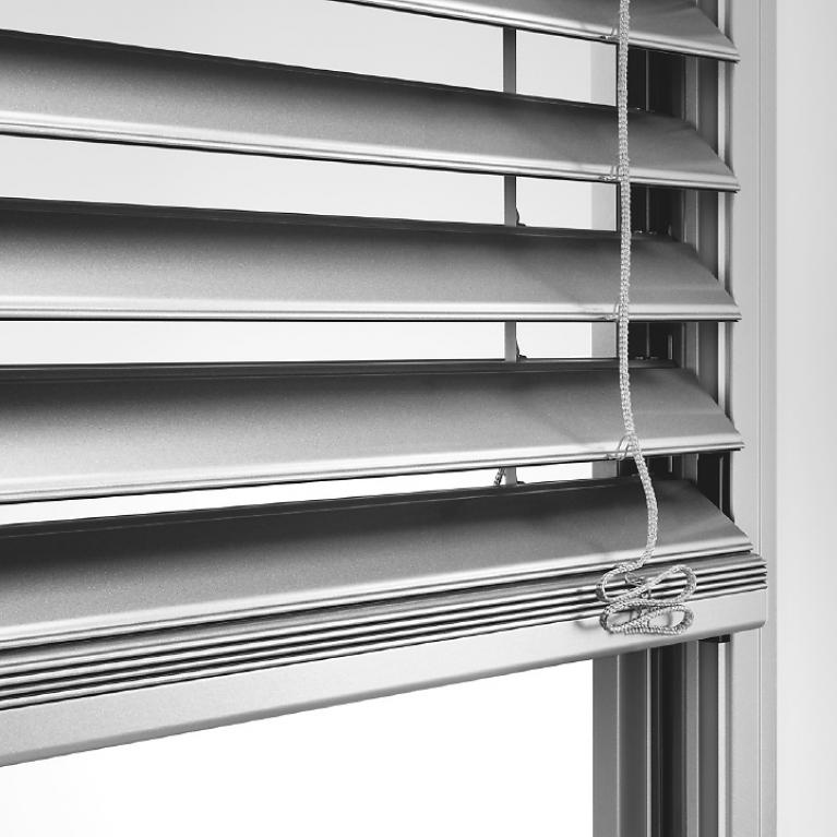 ROMA External Venetian Blinds Model Model view ROMA external venetian blinds